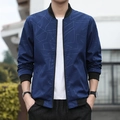Chaqueta bomber para hombre azul oscuro con patrones geométricos y cuello alto entallado - M / Azul