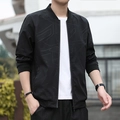 Chaqueta bomber negra para hombre con textura geométrica y puños acanalados elásticos - M / Negro