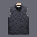 Gesteppte Herrenweste mit Stehkragen, warmem Lammfellfutter und navyblauem Design - M / Grau