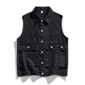 Herren Denim Weste in Schwarz mit Revers und großen Cargotaschen auf weißem Hintergrund - M / Denim Schwarz