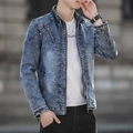Herren Denim Jacke in Acid-Wash-Blau mit Stehkragen und mehreren Reißverschlusstaschen - M / Blau
