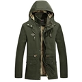 Giacca da uomo verde militare con cappuccio, fodera in pile spesso e tasche multiuso - M / Verde