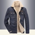 Dunkelblaue Herren-Jeansjacke mit warmem Fleece-Futter und klassischem Umlegekragen - M / Schwarz