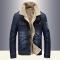 Herren Jeansjacke in Indigoblau mit warmem beige Fleecefutter und Taschendetails - M / Dunkelblau
