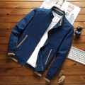 Giacca pilota in cotone blu navy con collo alla coreana e finiture a righe sottili - M / Blu