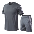 Completo sportivo da uomo ad asciugatura rapida con t-shirt grigia, pantaloncini e stampe - M / Grigio