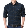 Camicia scozzese blu scuro da uomo in cotone a maniche lunghe con due tasche sul petto stile casual - M / Blu scuro