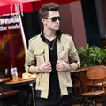 Khakifarbene Herren Cargo-Jacke im Militär-Stil mit Stehkragen und praktischen Taschen - M / Khaki