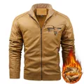 Herren PU-Lederjacke in Camel mit warmem Fleece-Futter und Stehkragen-Detail - L / Gelb Fleecegefüttert