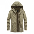 Giacca da uomo verde militare con cappuccio, calda fodera in pelliccia e tasca sul braccio - M / Cachi