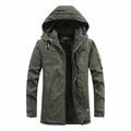 Giacca invernale da uomo verde militare con cappuccio e fodera spessa in finta lana d'agnello - M / Verde Militare