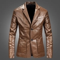 Schmal geschnittene Herren-Lederjacke aus dunkelbraunem PU-Leder mit klassischem Reverskragen - M / Erdgelb