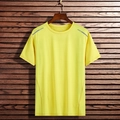 Gelbes Sport-T-Shirt aus schnelltrocknendem Mesh mit silbernen reflektierenden Schulterstreifen - L / Gelb