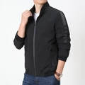 Veste décontractée noire pour homme avec col montant, zip et texte FREE sur la manche - M / Noir