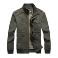 Herren-Freizeitjacke in Olivgrün mit Stehkragen, aufgesetzten Taschen und Rippbündchen - M / Armeegrün