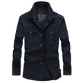 Camisa de trabajo de manga larga para hombre en azul marino con bolsillos dobles y charreteras - M / Azul Real