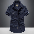 Dunkelblaues Herren-Kurzarm-Cargoshirt aus Baumwolle mit Taschen und lockerer Passform - M / Dunkelblau