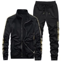 Ensemble de sport noir pour homme avec veste imprimée FREEDOM dorée et pantalon jogging - M / Noir
