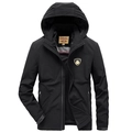 Veste à capuche homme noire pour l'extérieur avec doublure mesh et poignets coupe-vent - S / Noir