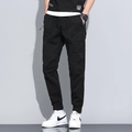 Schwarze Herren-Cargohose mit Seitentaschen und Kordelzug im lässigen Jogging-Stil - EU 29 / Schwarz (663)