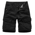 Herren Cargo-Shorts in Schwarz aus Baumwoll-Twill mit praktischen Taschen auf weißem Hintergrund - EU 30 / Schwarz