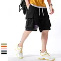 Pantalones cortos cargo negros para hombre con bolsillos y logo morado para verano - M / Negro