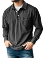 Dettaglio della polo in cotone lavato vintage con taschino e jeans blu con strappi curati - S / Nero