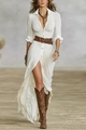 Detail van een witte boho maxi-jurk met V-hals, plooien en een stijlvolle hoge split - XS / Wit