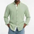 Herren Langarmhemd in Hellgrün mit Waffelstruktur und stilvollem Button-Down-Kragen - S / Hellgrün