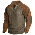 Detailaufnahme der Rippstrick-Textur am Herren-Henley-Shirt mit braunen Ellenbogen-Patches - Armeegrün + Braun