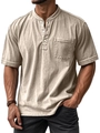 Detailaufnahme von khakifarbenem Henley T-Shirt mit Drei-Knopf-Leiste und Brusttasche - Khaki
