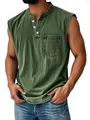 Dettaglio di maglia Henley senza maniche verde oliva con scollo a bottoni e taschino - 3XL / Verde militare