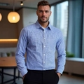 Camicia da uomo a quadretti blu e bianchi vestibilità slim per affari e tempo libero - S / Blu