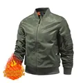 Giacca bomber MA-1 verde militare imbottita con fodera arancione e tasca di servizio - S / Imbottito / Verde Militare
