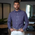 Camisa de hombre de manga larga con cuadros azul marino, bolsillo y botones blancos - S / Azul Marino