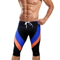 Profi-Schwimmhose für Herren, schnelltrocknend mit Kontraststreifen und verstellbarem Kordelzug - M / Schwarz