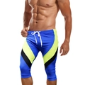 Herren Schwimmhose in Königsblau mit neonfarbenen Kontraststreifen und Kordelzug am Bund - M / Blau