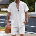 Ensemble d'été blanc pour homme avec chemise Henley à manches courtes et short à texture verticale - S / Blanc