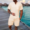 Completo estivo da uomo casual con camicia a nido d'ape e pantaloncini beige - Albicocca