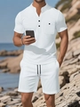 Ensemble de plage blanc en lin pour homme avec chemise henley et short au bord de mer - S / Blanc