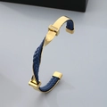 Herenarmband van blauw gevlochten leer en goudkleurig titanium staal met kristallen - Goud Blauw Leer