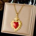 Collana in acciaio inossidabile dorato con ciondolo a cuore rosso e dettagli a raggiera. - Stile Sacro Cuore Rosso Vintage (N4213)