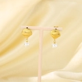 Elegant gold stainless steel shell stud earrings with white pearl for summer beach vibe - Pearl Style / Gold