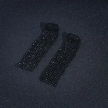 Orecchini pendenti neri con strass scintillanti e design moderno per uno stile elegante - Stile Barra Lunga Strass Nero (KE005BK)