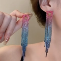 Orecchini pendenti di lusso con nappe e strass sfumati dal rosa al blu scintillante - Stile Cavo Rosa Viola Blu (KE003RO-BU)