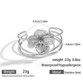 Silberner Edelstahl-Armreif mit einem 3D-Hohl-Design einer fünfblättrigen Blume - 3D Hohl Großer Blumenstil (DKB253011S)