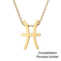 Vergoldeter Edelstahl-Pisces Sternzeichen-Anhänger an einer polierten Gliederkette - Fische / Gold