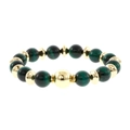 Groene edelsteen kralenarmband met gouden metalen afstandshouders en gelukskogel. - Donkergroene Kralen met Grote Gouden Bal Stijl (BR2094-C)