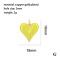 Colgante de corazón amarillo neón en cobre chapado en oro 18K con agujero de 5mm - Corazón Amarillo Concéntrico (P02626)