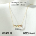 Gouden MOM-ketting met regenboogzirkonia en afmetingen van de 45cm lange ketting - Regenboogkleur Mom Letter Hanger (NE2593-A-8)